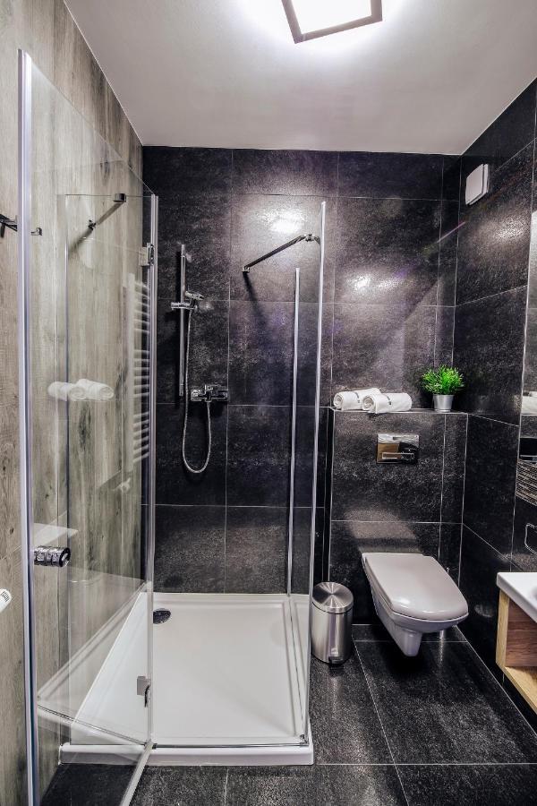Targowa37 Uniejow Bed and Breakfast Εξωτερικό φωτογραφία
