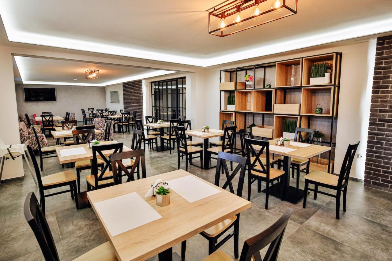 Targowa37 Uniejow Bed and Breakfast Εξωτερικό φωτογραφία